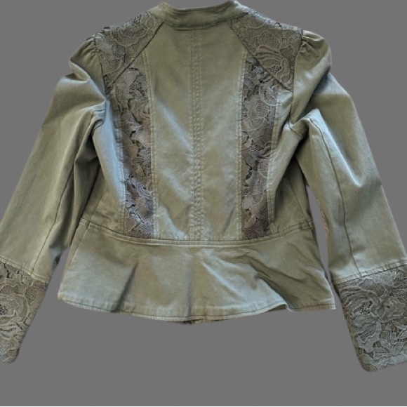 Stylish I.N.C. Puffed-Shoulder Lace-Contrast Jacket in Green | Medium - Picture 5 of 7